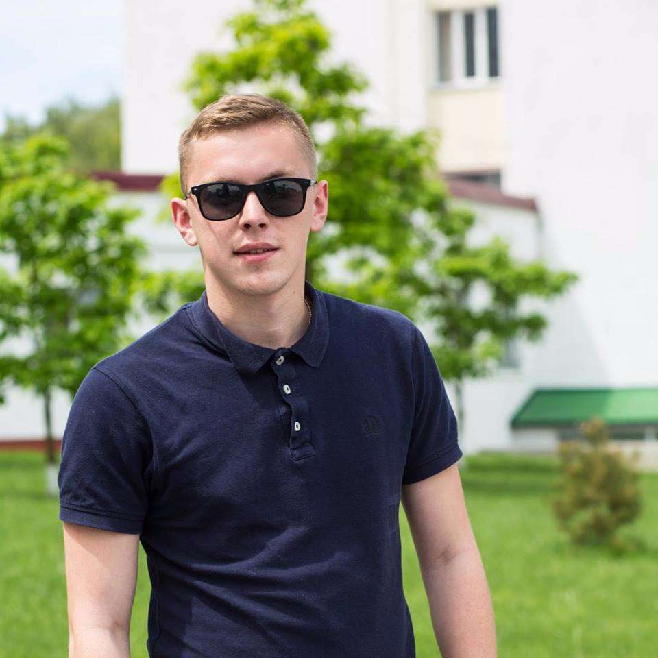 Тарас Романів