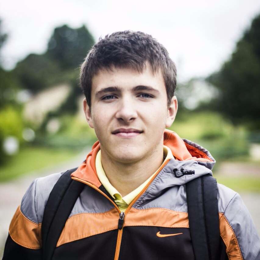 Макс Бондаренко