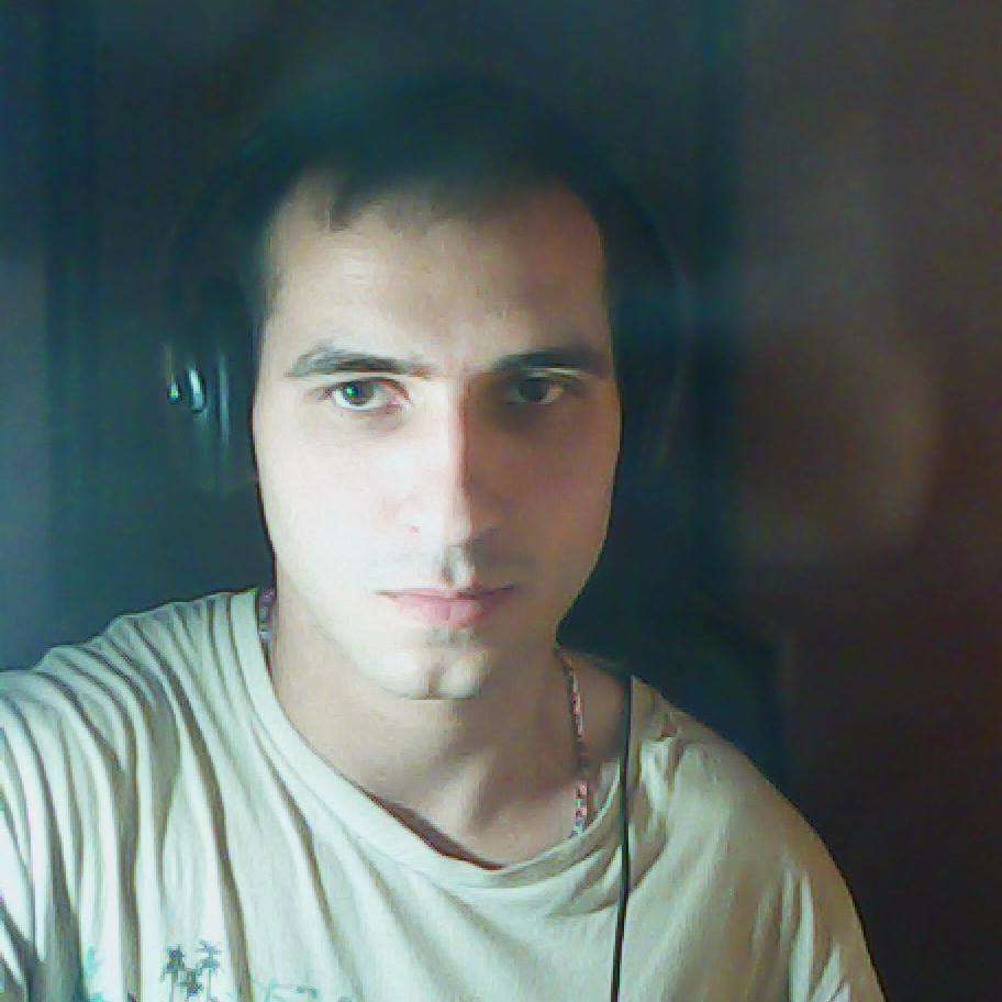 Евгений Колесник