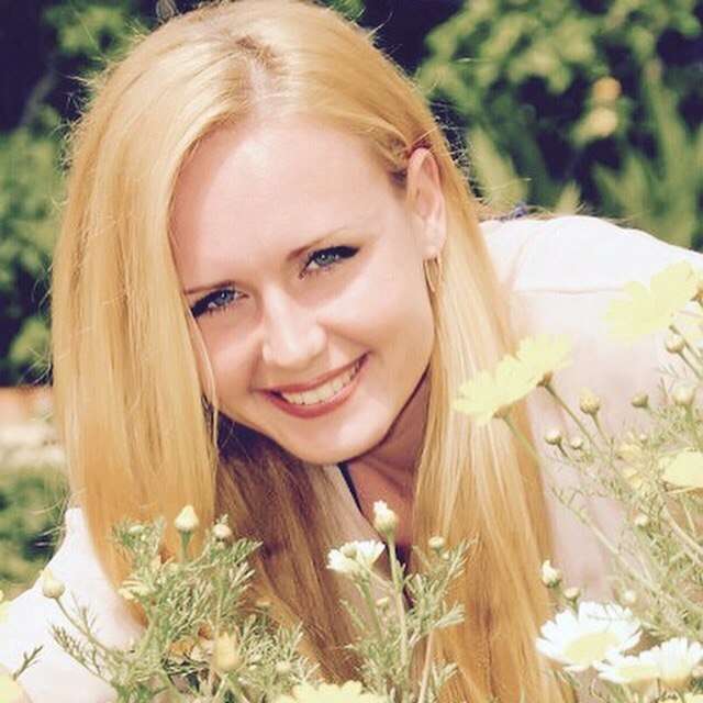 Анна Бутова