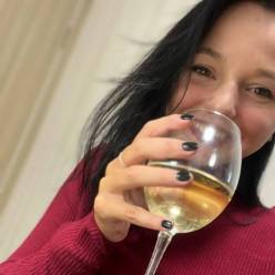 Альона Сєрих